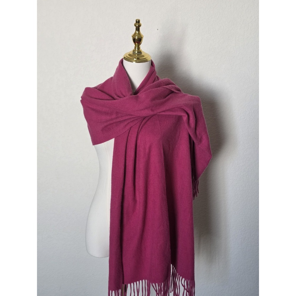 Women's Blanket Scarf  Cashmere Blend Pink Unbranded Label Cut Out